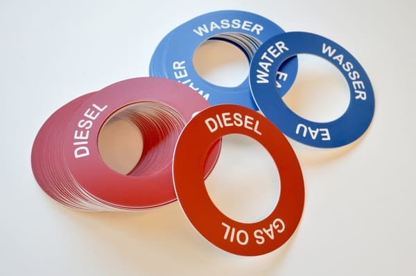 Tankdoppen gegraveerd en lasergesneden 